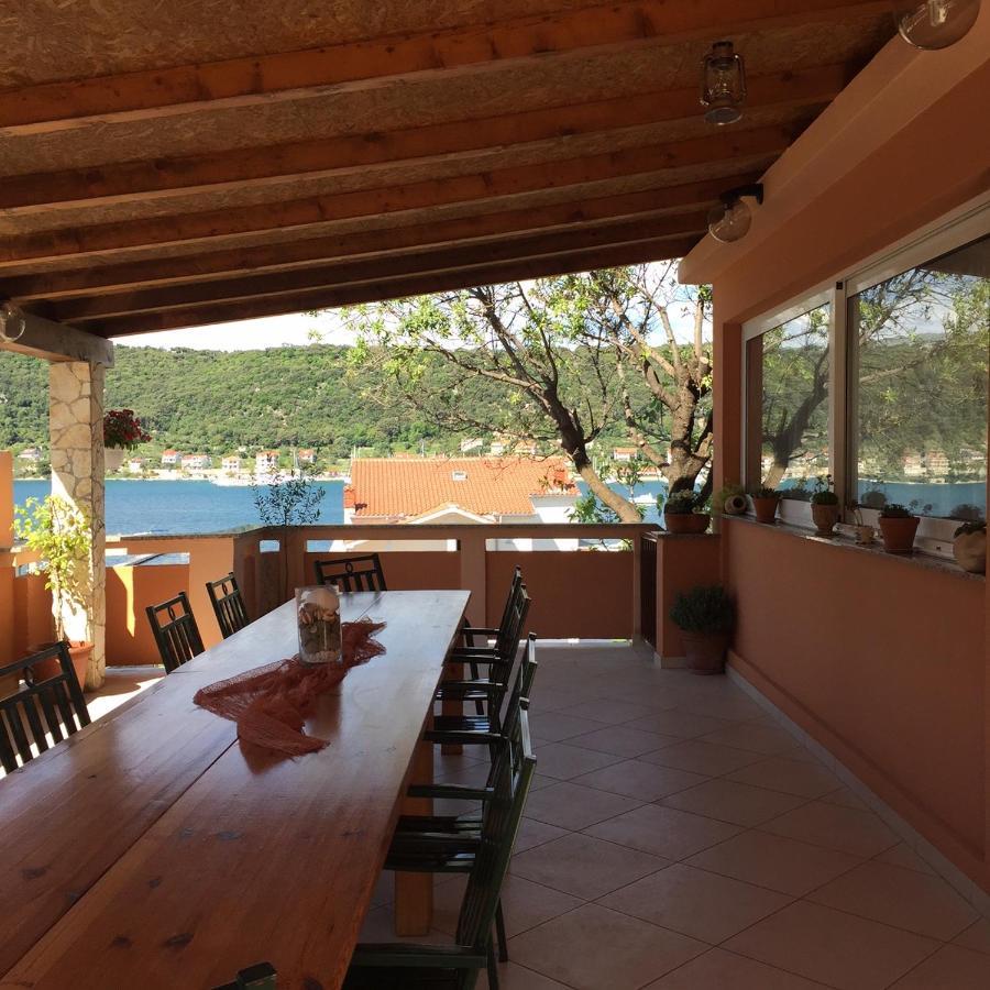 Guesthouse Tariba Supetarska Draga Extérieur photo
