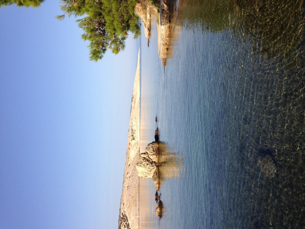 Guesthouse Tariba Supetarska Draga Chambre photo