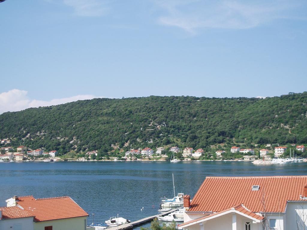 Guesthouse Tariba Supetarska Draga Extérieur photo