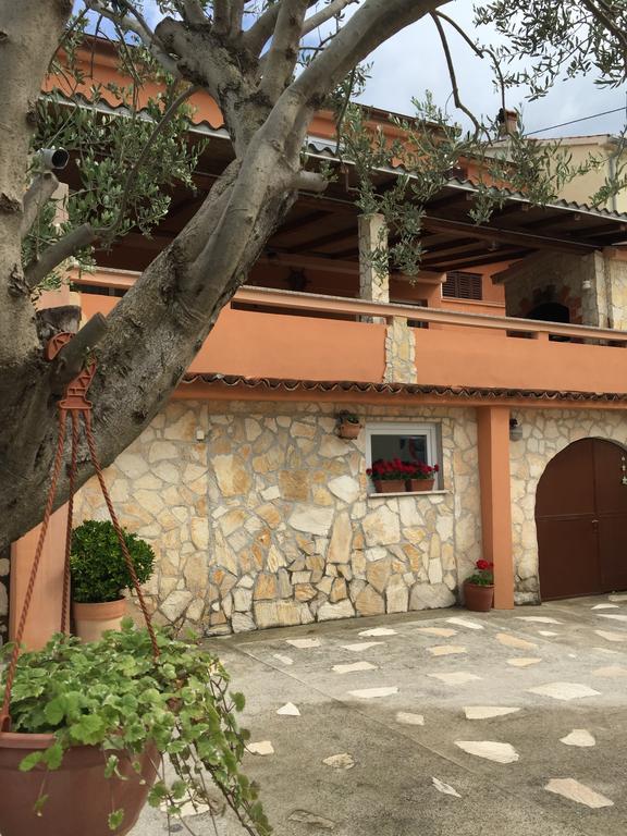Guesthouse Tariba Supetarska Draga Extérieur photo