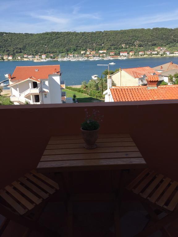 Guesthouse Tariba Supetarska Draga Extérieur photo
